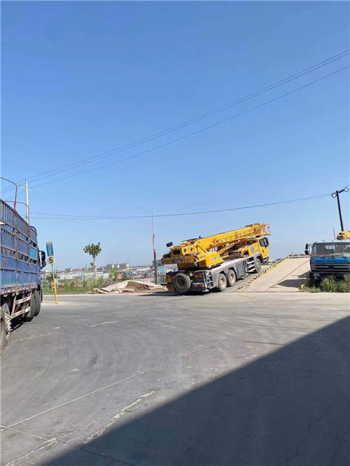 禹城市25吨吊车的租赁价格大概是多少？