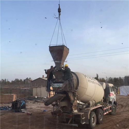 禹城市“精准瞄准”—— 吊车的 “定位导航” 技术